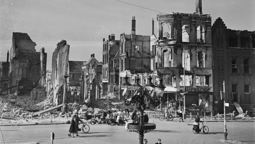 Persfoto slag om Groningen Anefo april 1945