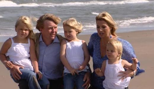 Koningshuis Amalia, Willem-Alexander, Ariane, Alexia, Maxima